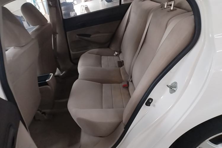 Used CIIMO 2015 1.8L Automatic Comfort Edition Left Rear Seat