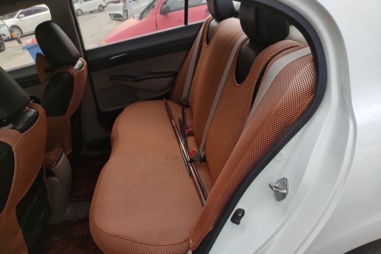 Used CIIMO 2015 1.8L Automatic Comfort Edition Left Rear Seat