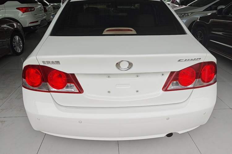 Used CIIMO 2015 1.8L Automatic Comfort Edition Rear