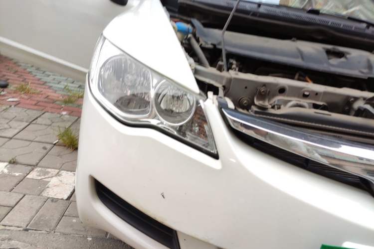 Used CIIMO 2015 1.8L Automatic Comfort Edition Right Front Headlight