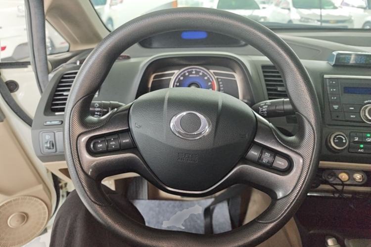 Used CIIMO 2015 1.8L Automatic Comfort Edition Steering Wheel