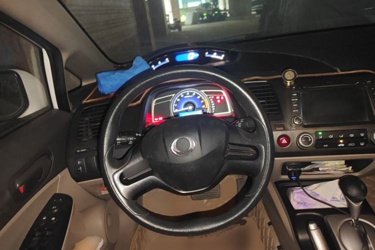 Used CIIMO 2015 1.8L Automatic Comfort Edition Steering Wheel