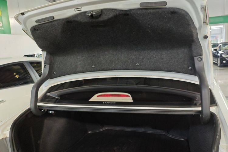 Used CIIMO 2015 1.8L Automatic Comfort Edition Trunk