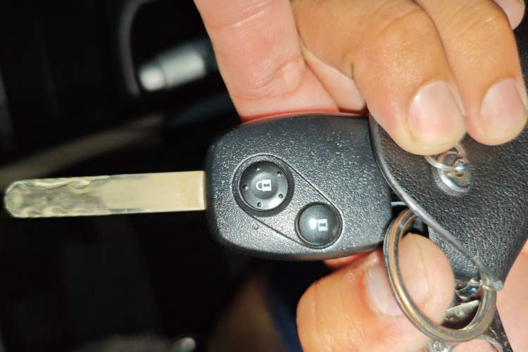 Used CIIMO 2015 1.8L Automatic Comfort Edition Vehicle Key
