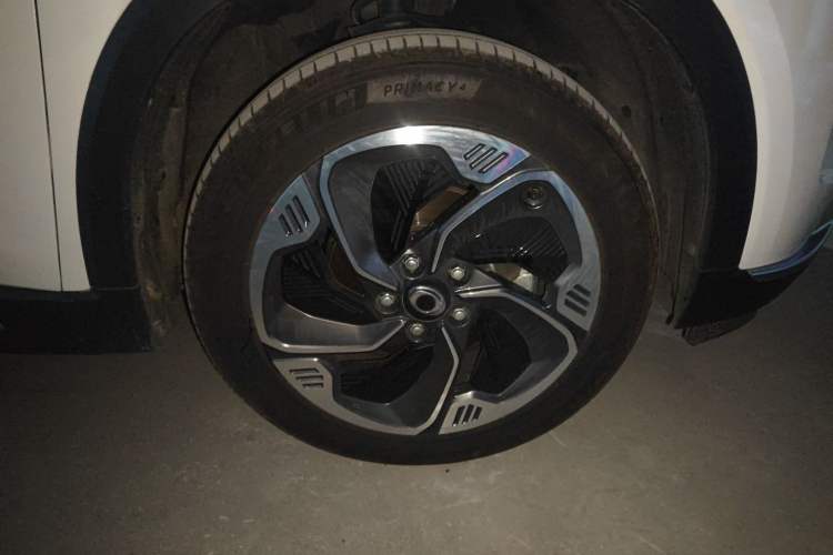 Used CIIMO M-NV 2023 Shangcheng Edition Right Front Wheel Hub