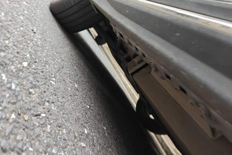 Used CIIMO M-NV 2021 Shangcheng Edition Chassis Front Left