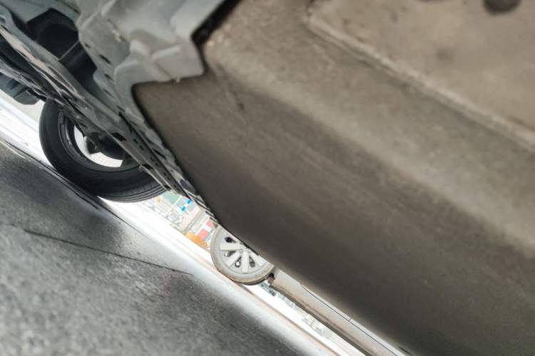 Used CIIMO M-NV 2021 Shangcheng Edition Chassis Front Left