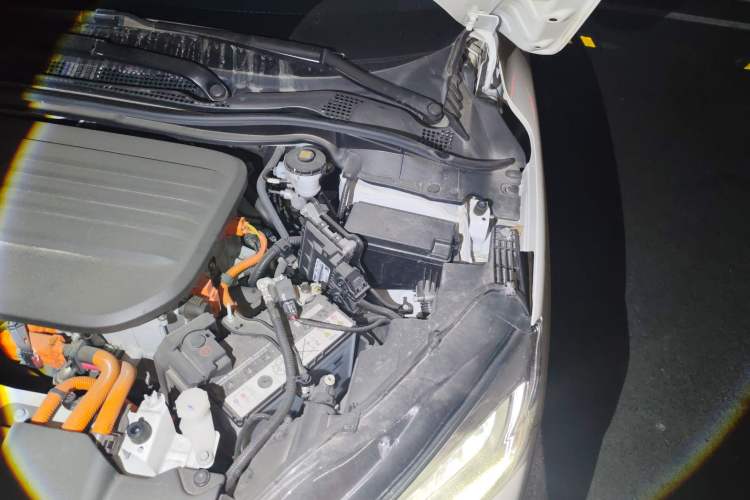Used CIIMO M-NV 2021 Shangcheng Edition Engine Bay Left