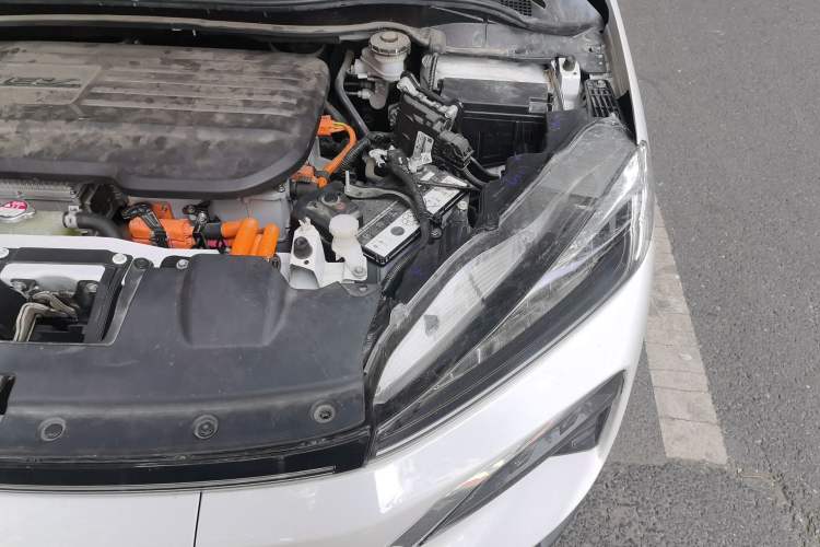 Used CIIMO M-NV 2021 Shangyi Edition Engine Bay Left