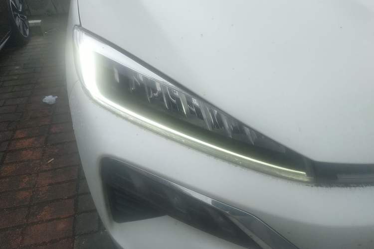 Used CIIMO M-NV 2021 Shangcheng Edition Right Front Headlight