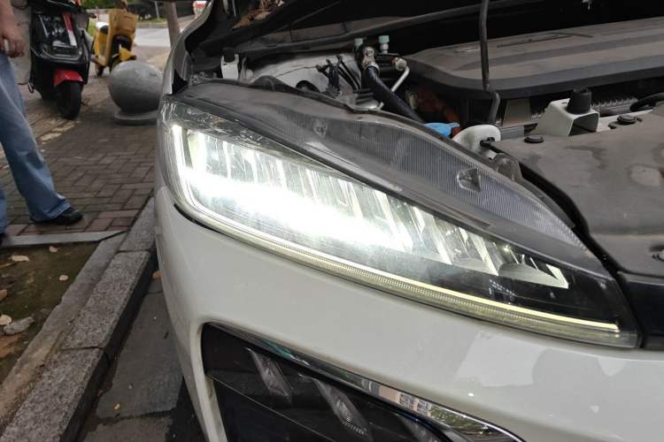 Used CIIMO M-NV 2021 Shangcheng Edition Right Front Headlight