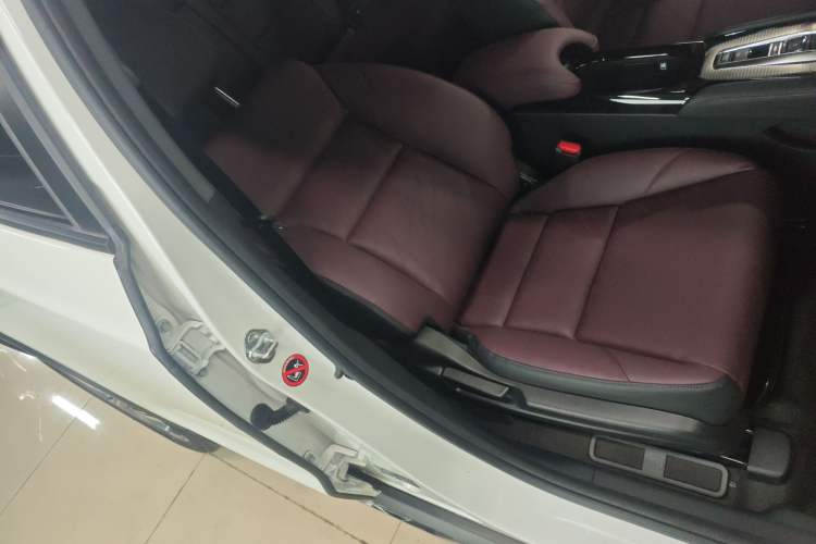 Used CIIMO M-NV 2021 Shangcheng Edition Right Front Seat