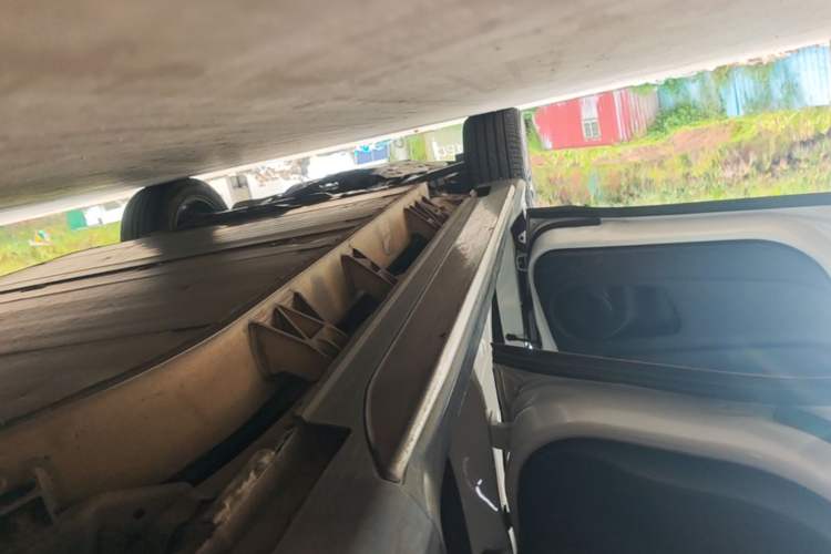 Used CIIMO X-NV 2020 Windstorm Edition Left Side Sill
