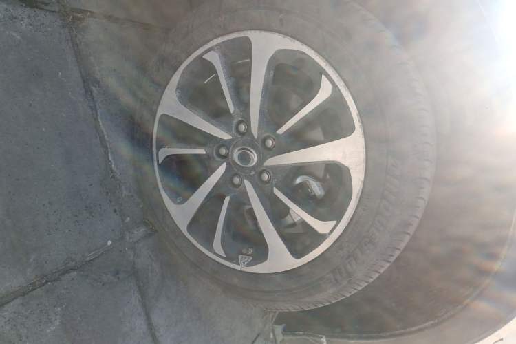 Used CIIMO X-NV 2020 Windstorm Edition Right Front Wheel Hub