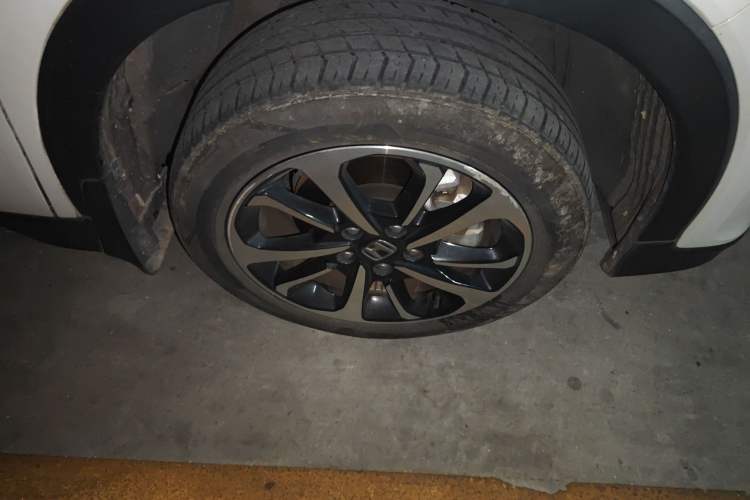 Used CIIMO X-NV 2020 Windstorm Edition Right Front Wheel Hub