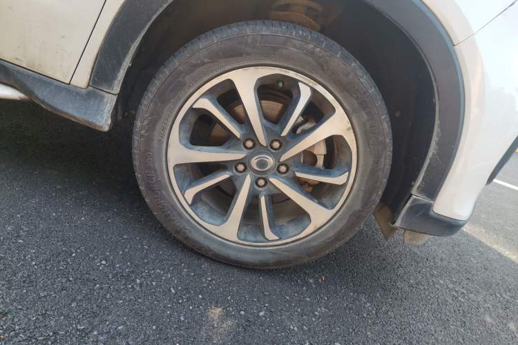 Used CIIMO X-NV 2020 Windstorm Edition Right Front Wheel Hub