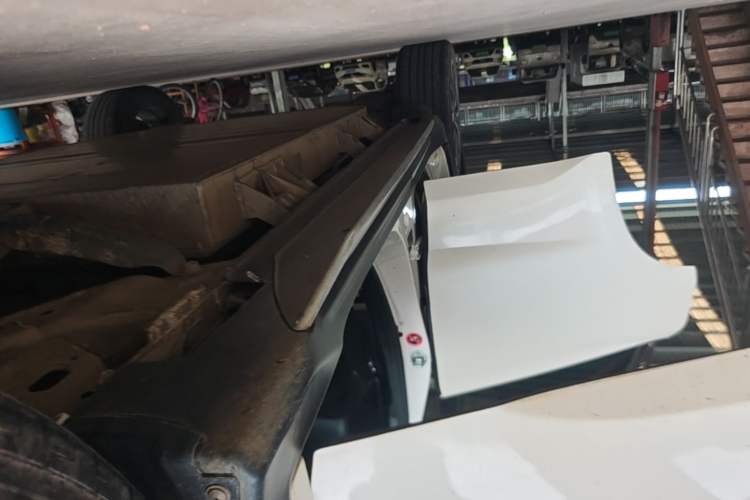 Used CIIMO X-NV 2020 Windstorm Edition Right Side Sill