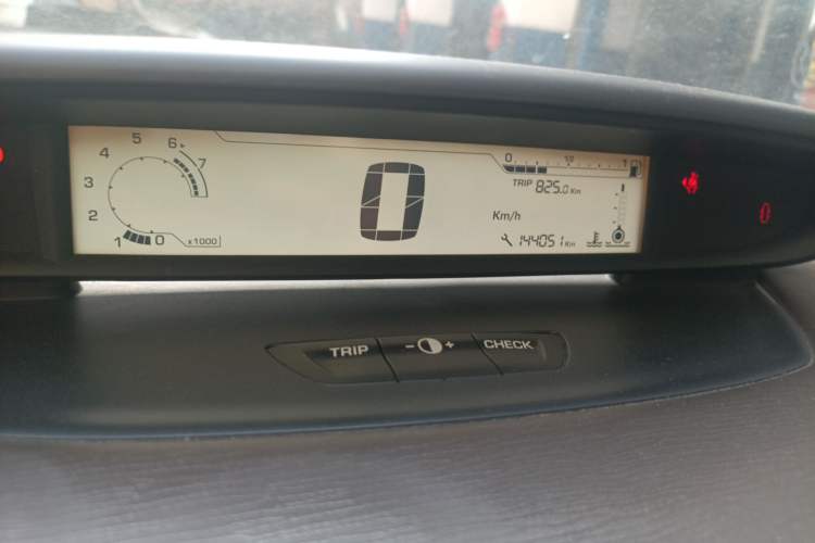 Used Citroen C-Quatre 2009 Two-Box 2.0L Manual Champion Edition Odometer Close Up