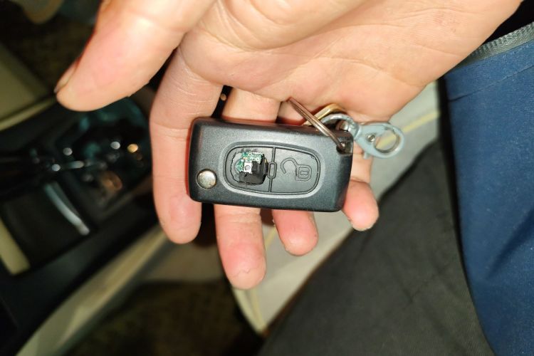Used Citroen C-Quatre 2009 Sedan 1.6L Automatic Fashion Edition Vehicle Key