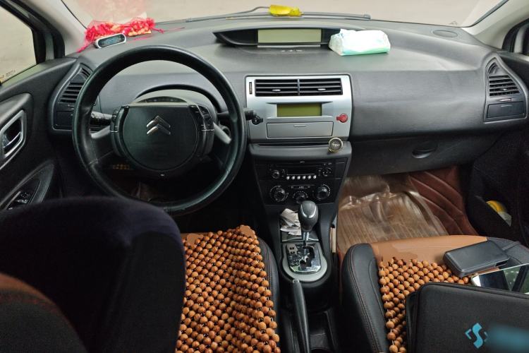 Used Citroen C-Quatre 2009 Sedan 2.0L Automatic Fashion Edition Center Console