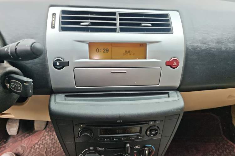 Used Citroen C-Quatre 2009 Sedan 1.6L Manual Fashion Edition Audio And AC Panel