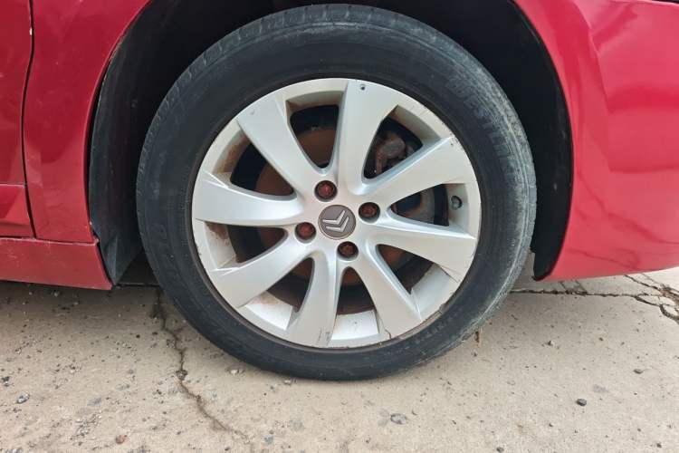 Used Citroen C-Quatre 2009 Sedan 1.6L Manual Fashion Edition Right Front Wheel Hub