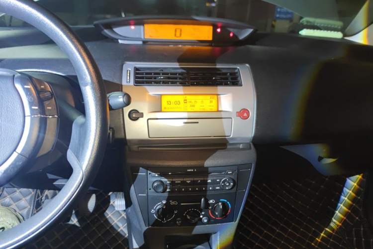 Used Citroen C-Quatre 2009 Sedan 1.6L Manual Fashion Edition Audio And AC Panel