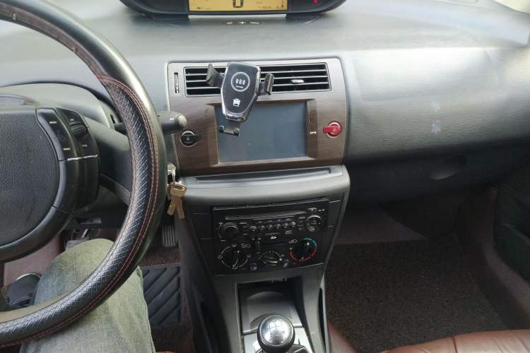 Used Citroen C-Quatre 2009 Sedan 1.6L Manual Fashion Edition Audio And AC Panel