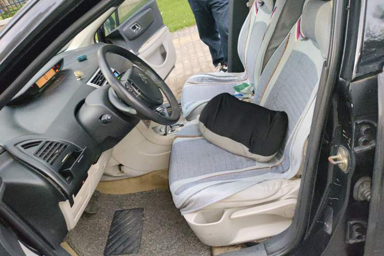 Used Citroen C-Quatre 2010 Sedan 1.6L Automatic Shangle Edition Left Front Seat