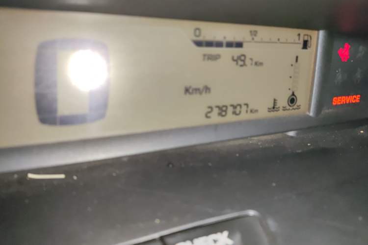 Used Citroen C-Quatre 2010 Sedan 1.6L Automatic Shangle Edition Odometer Close Up