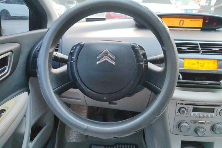 Used Citroen C-Quatre 2010 Sedan 1.6L Manual Shangle Version Steering Wheel