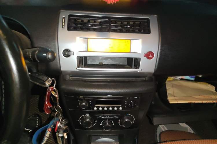 Used Citroen C-Quatre 2010 Sedan 1.6L Manual Shangle Version Audio And AC Panel