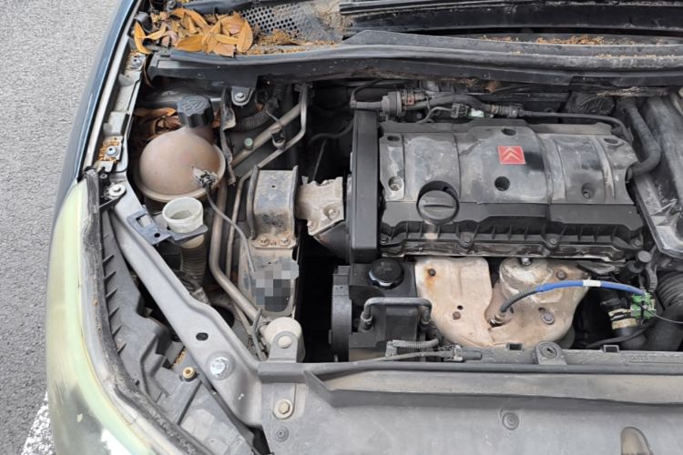 Used Citroen C-Quatre 2010 Sedan 1.6L Automatic Shangle Edition Engine Bay Right
