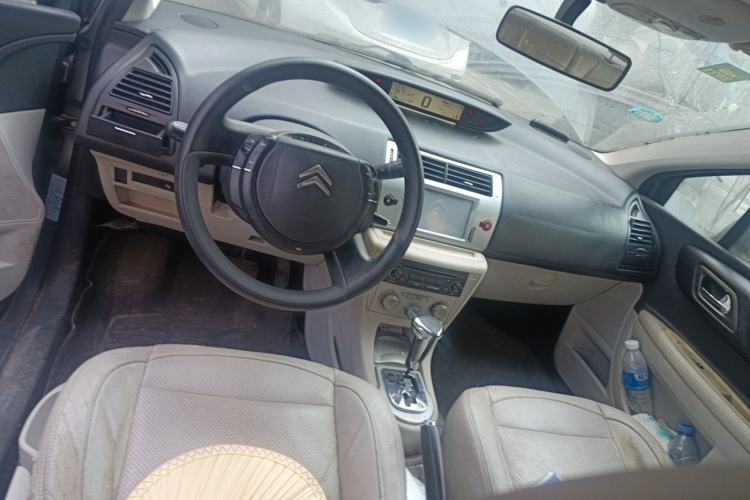 Used Citroen C-Quatre 2010 Sedan 1.6L Automatic Shangle Edition Steering Wheel