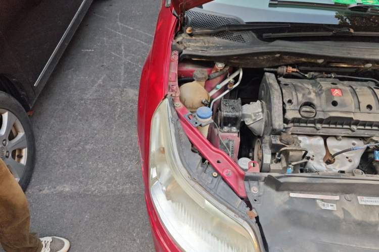 Used Citroen C-Quatre 2010 Hatchback 1.6L Manual Shangle Edition Engine Bay Right