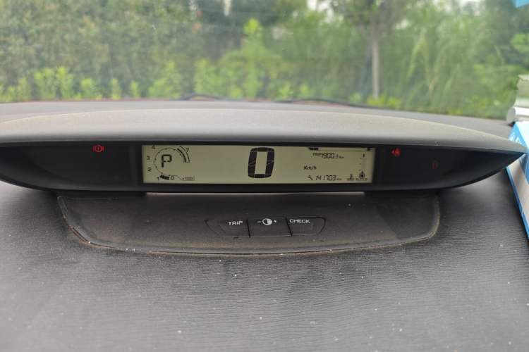Used Citroen C-Quatre 2010 Sedan 1.6L Automatic Shangle Edition Instrument Cluster