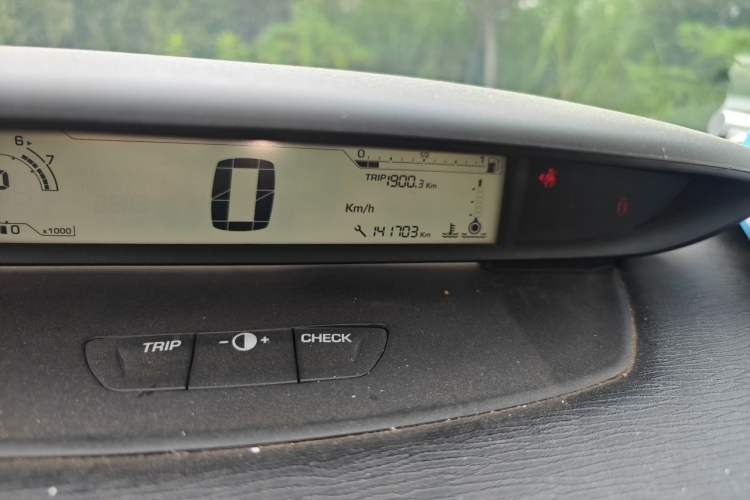 Used Citroen C-Quatre 2010 Sedan 1.6L Automatic Shangle Edition Odometer Close Up