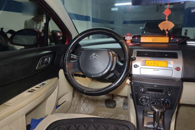 Used Citroen C-Quatre 2010 Sedan 1.6L Automatic Shangle Edition Steering Wheel