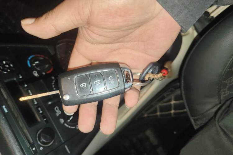 Used Citroen C-Quatre 2010 Sedan 1.6L Automatic Shangle Edition Vehicle Key