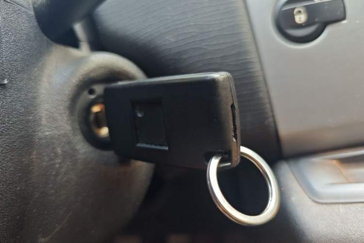 Used Citroen C-Quatre 2010 Hatchback 1.6L Manual Shangle Edition Vehicle Key