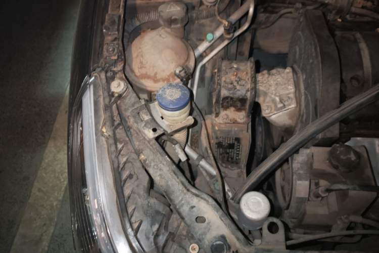 Used Citroen C-Quatre 2011 Sedan 1.6L Automatic Fashion Edition Engine Bay Right