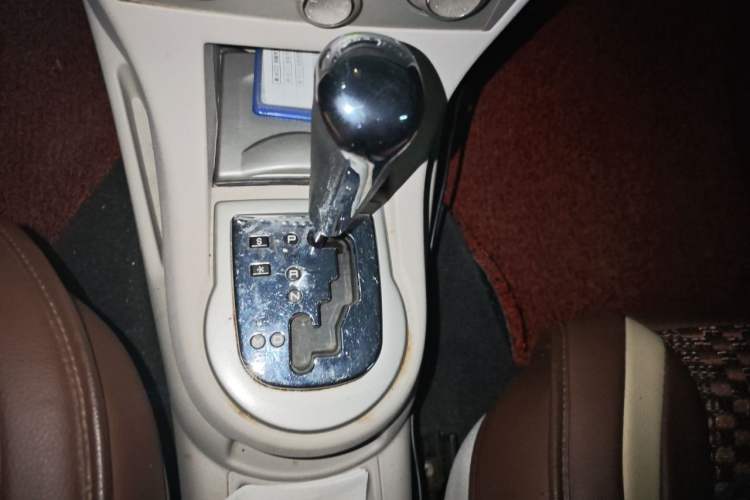 Used Citroen C-Quatre 2011 Sedan 1.6L Automatic Fashion Edition Gear Lever