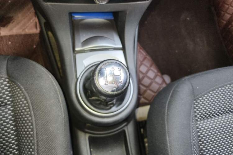 Used Citroen C-Quatre 2011 Sedan 1.6L Manual Champion Edition Gear Lever