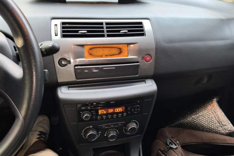 Used Citroen C-Quatre 2011 Hatchback 1.6L Manual XuanYa Model Audio And AC Panel