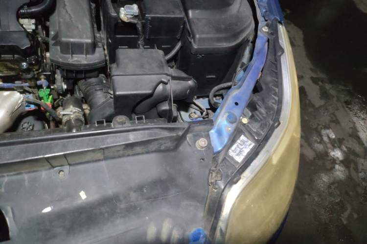 Used Citroen C-Quatre 2011 Hatchback 1.6L Automatic XuanYa Model Engine Bay Left