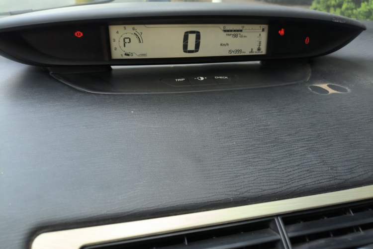 Used Citroen C-Quatre 2011 Hatchback 1.6L Automatic XuanYa Model Instrument Cluster