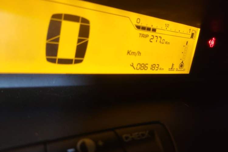 Used Citroen C-Quatre 2011 Hatchback 1.6L Automatic XuanYa Model Odometer Close Up