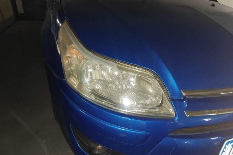 Used Citroen C-Quatre 2011 Hatchback 1.6L Automatic XuanYa Model Right Front Headlight