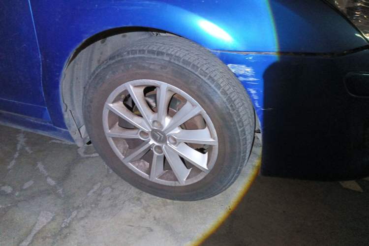 Used Citroen C-Quatre 2011 Hatchback 1.6L Manual Yueya Model Right Front Wheel Hub