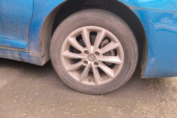 Used Citroen C-Quatre 2011 Hatchback 1.6L Manual XuanYa Model Right Front Wheel Hub
